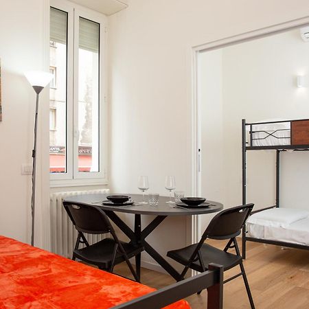 Klimt Central Station - Two Room Apartment Milão Exterior foto