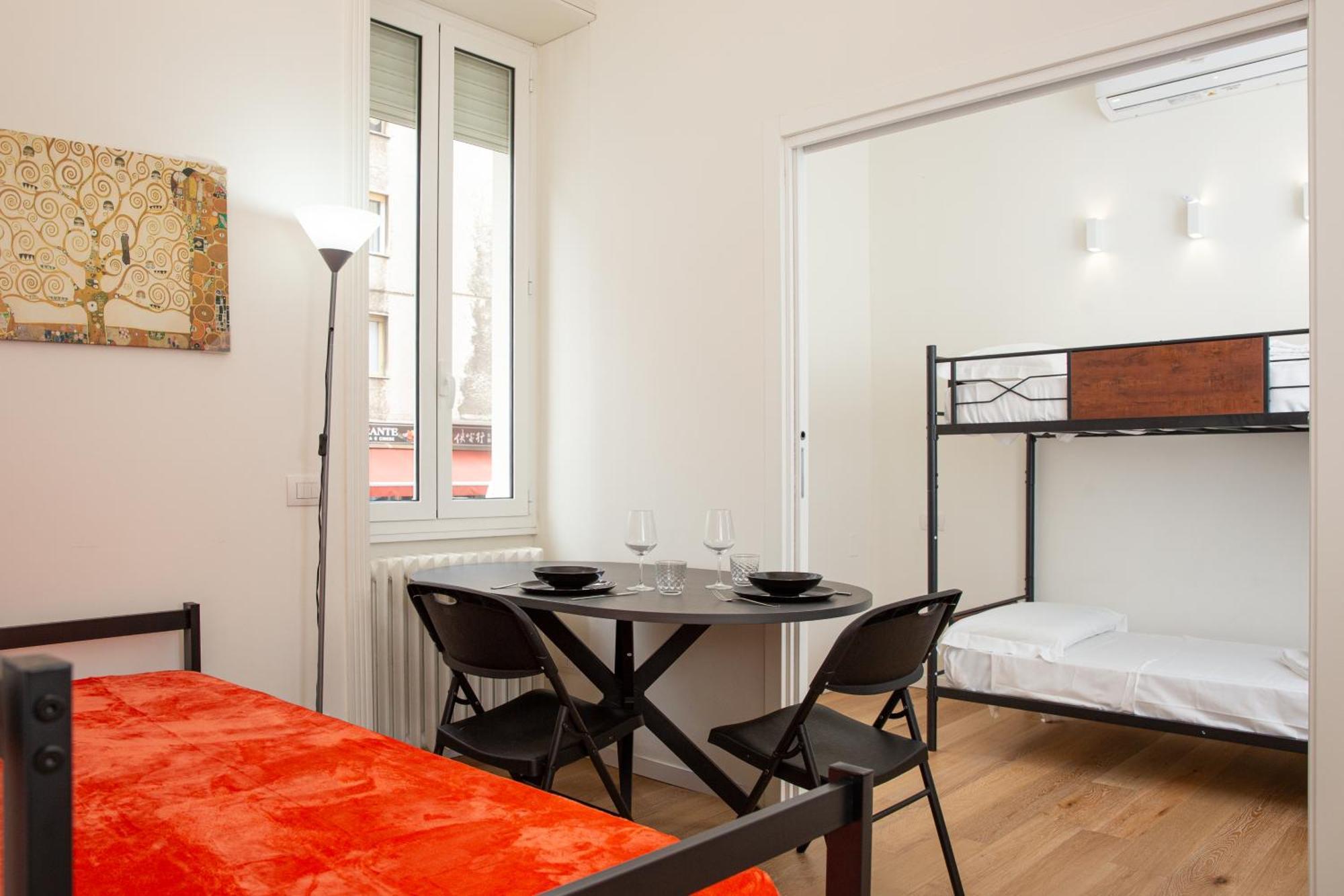 Klimt Central Station - Two Room Apartment Milão Exterior foto